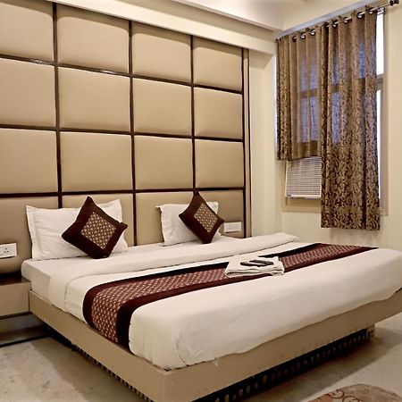 Hotel Klick International At "5 Min Walking " From New Delhi Railway Station Exteriör bild
