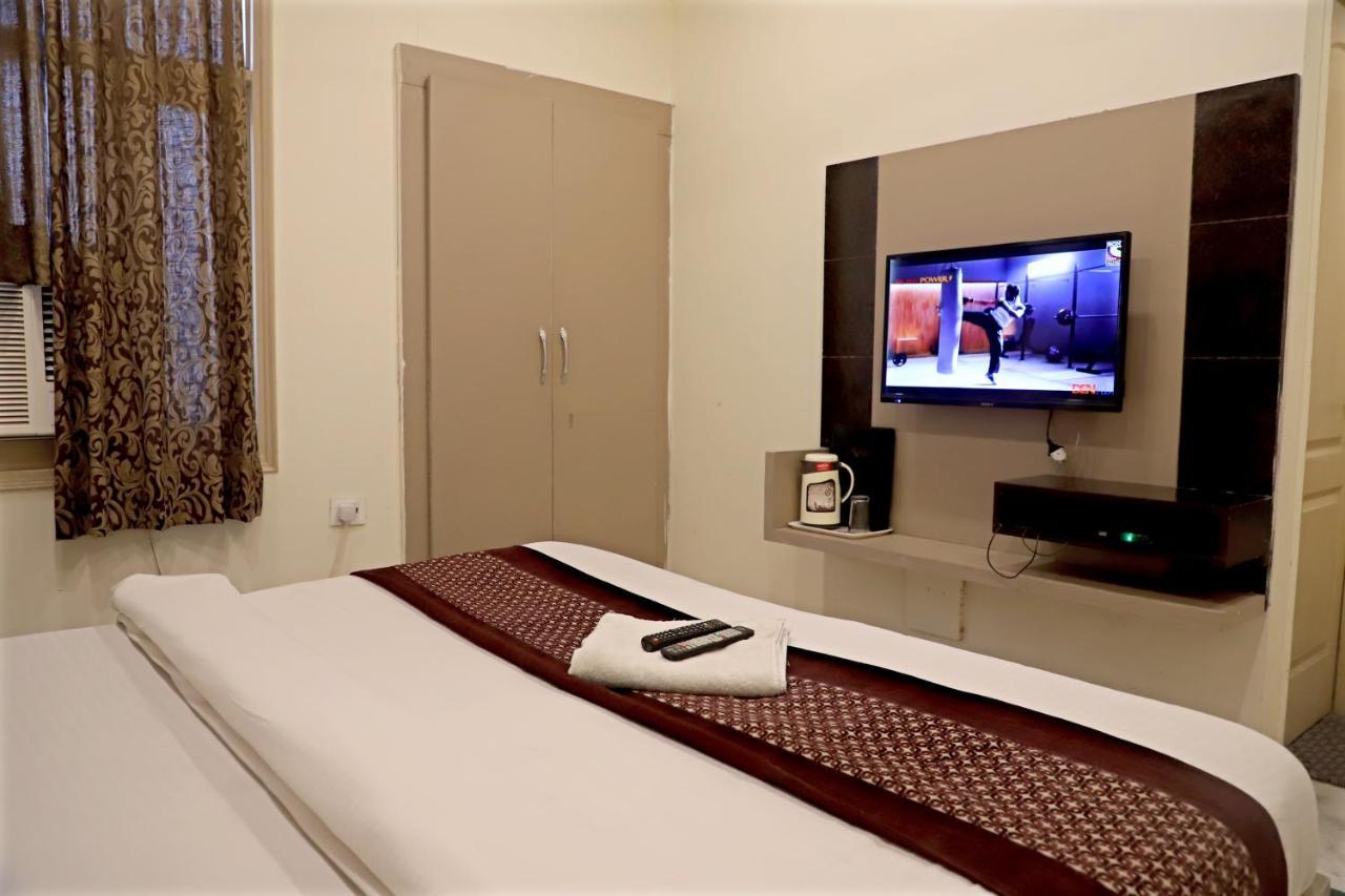 Hotel Klick International At "5 Min Walking " From New Delhi Railway Station Exteriör bild