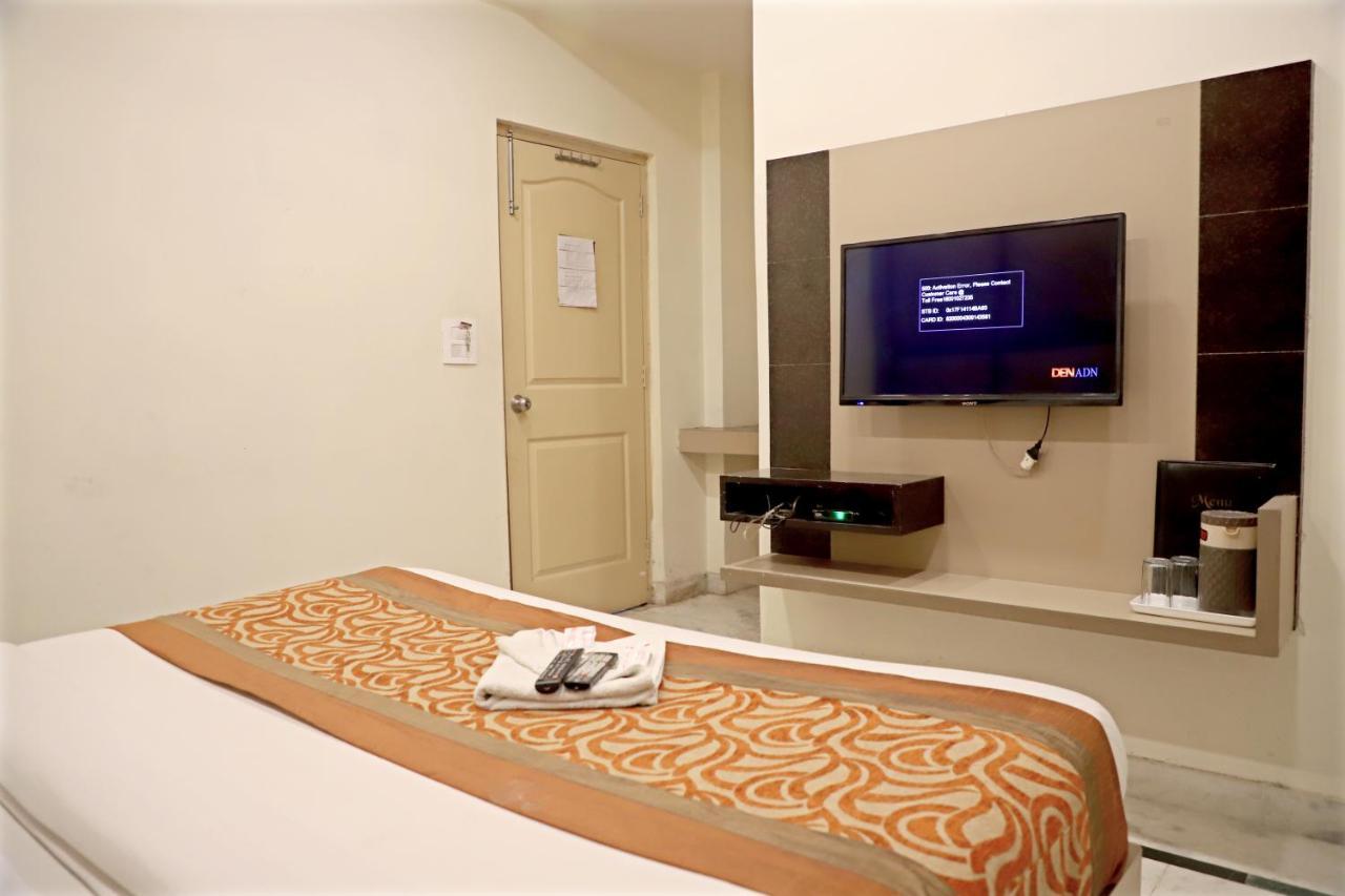 Hotel Klick International At "5 Min Walking " From New Delhi Railway Station Exteriör bild