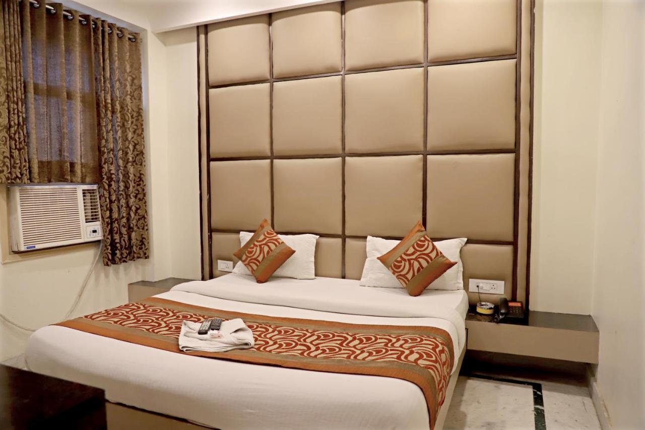 Hotel Klick International At "5 Min Walking " From New Delhi Railway Station Exteriör bild